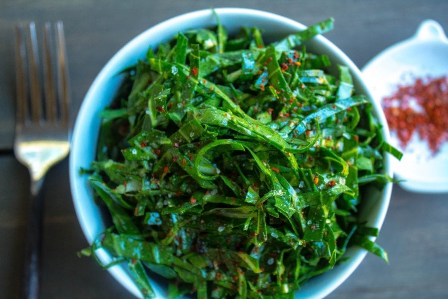 Quick Raw Collard Greens Chiffonade